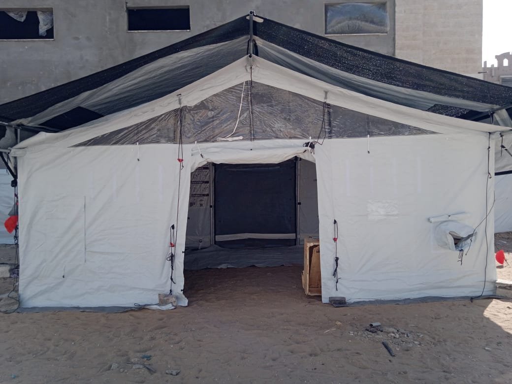 Tent structure at Al-Lababidi Clinic